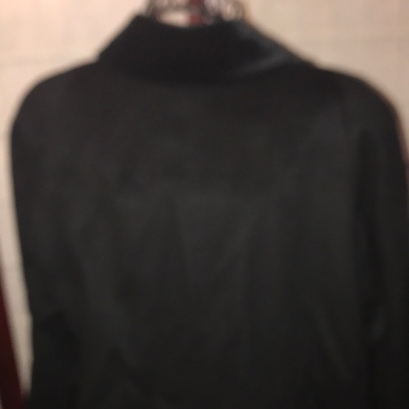 FORECASTER®️LONG WOOL TRENCH COAT needs to be dry cleaned - Picture 5 of 8